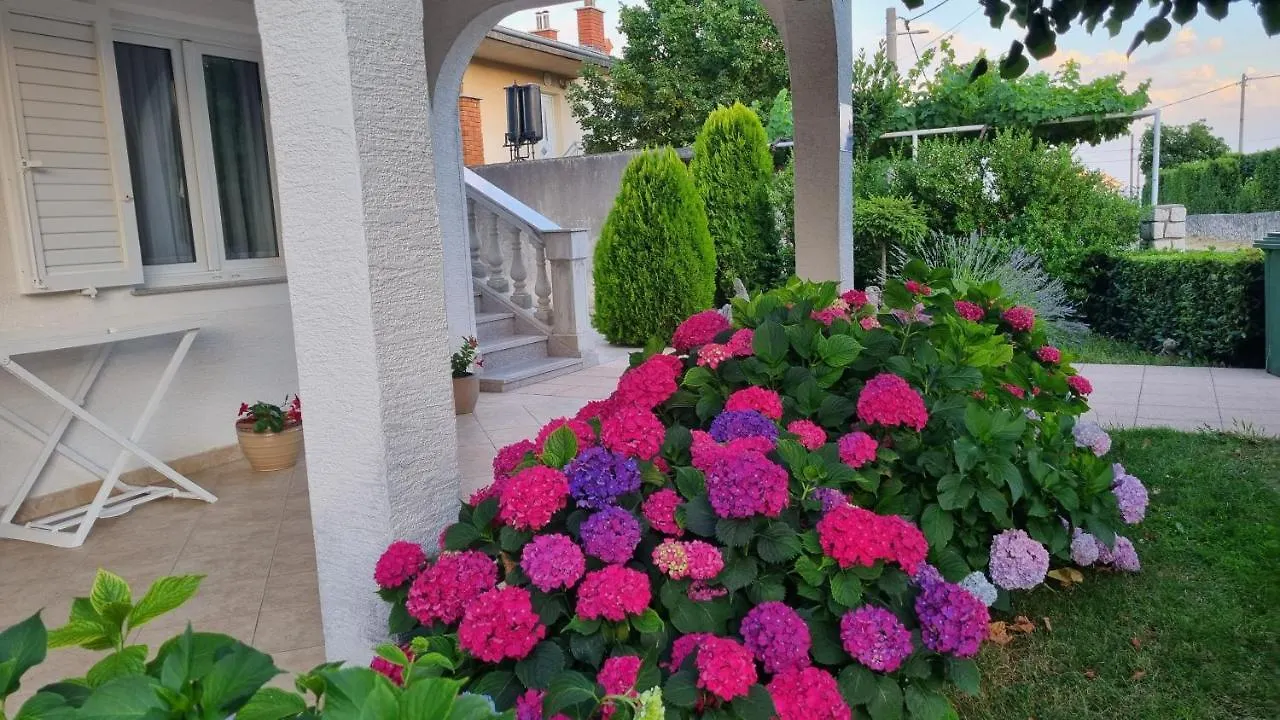 Apartment Nina Novi Vinodolski
